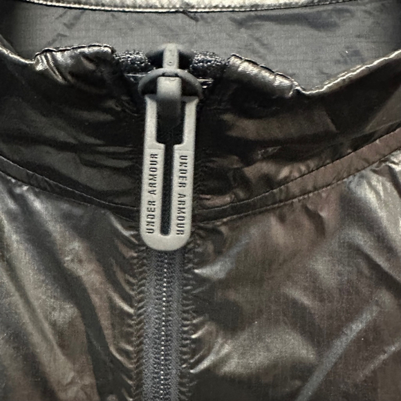 Women's Under Armour Pullover Jacket Size XS Black Lightweight Windbreaker - Picture 6 of 12